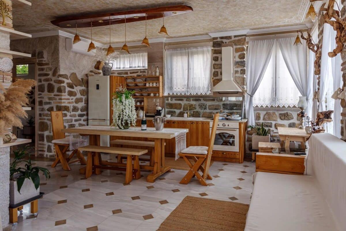 Lithos Messolongi Paradise - A Luxurious Retreat Missolonghi Exterior photo